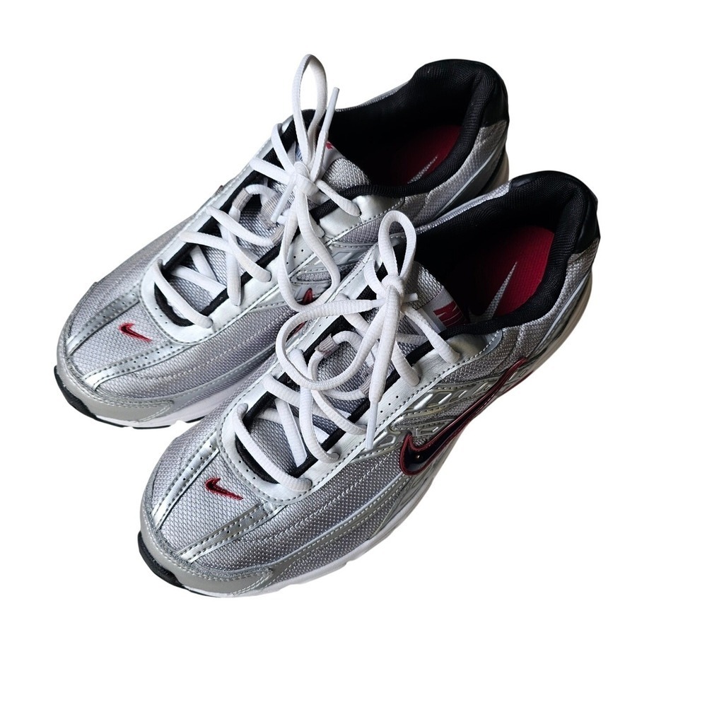 NWOT Men's Nike Initiator Sneakers Silver Red Size 9.5 Red Silver Grey - Picture 3 of 10